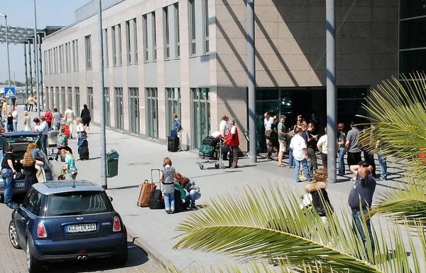 ParkenAmFlughafen Banner