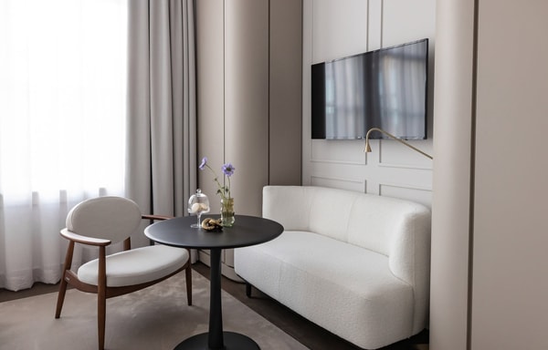 Pillows Hotels Banner