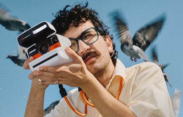 Polaroid Banner