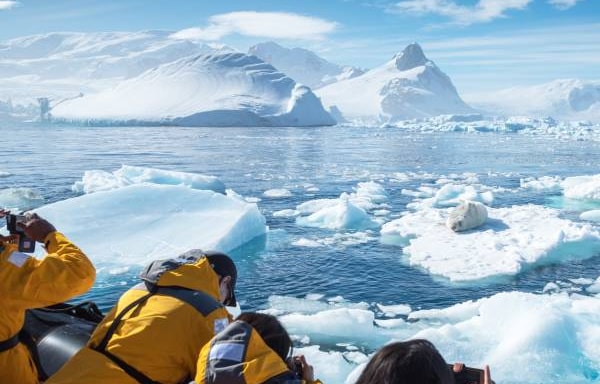 Quark Expeditions Banner