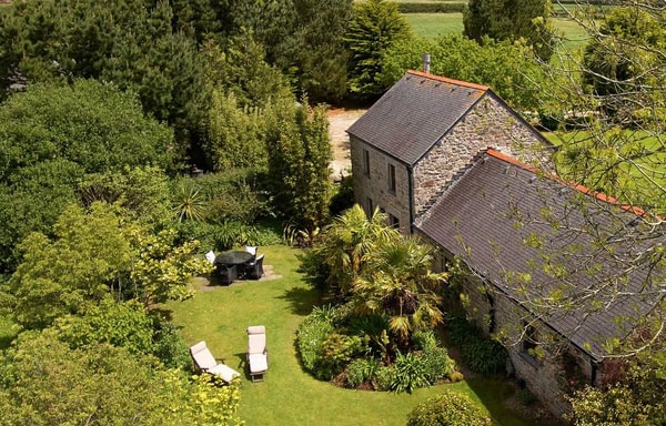 Rural Retreats Banner