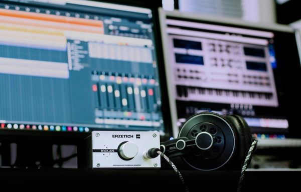 SOUNDRAW Banner