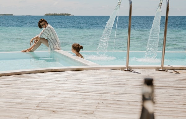 Sun Siyam Resorts Banner