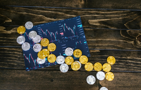 The Balanced Investor Club Banner