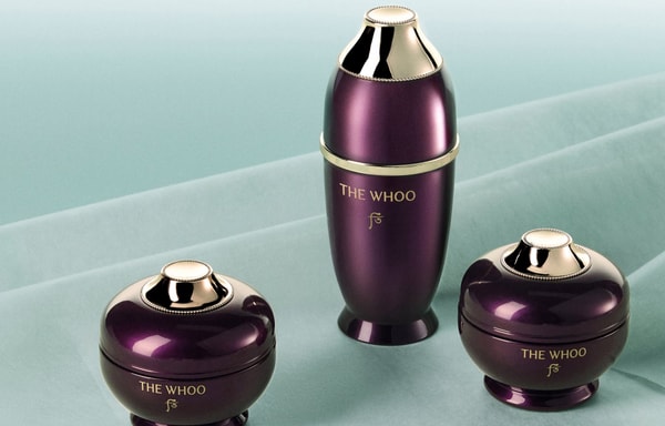 THE WHOO Banner