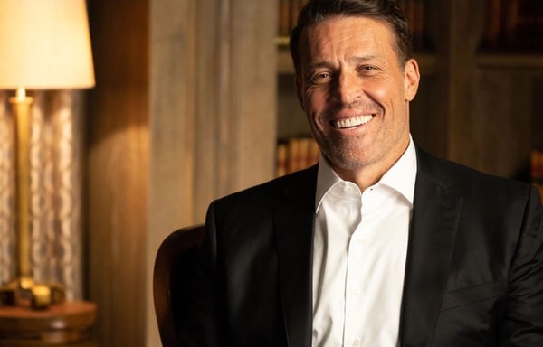 Tony Robbins Banner