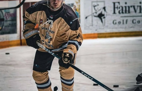 TOVI Hockey Banner