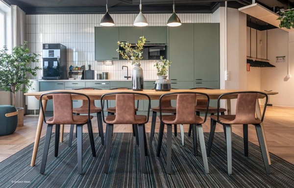 Unique Luxury Design Banner