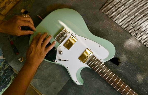 Vibeworks Guitars Banner
