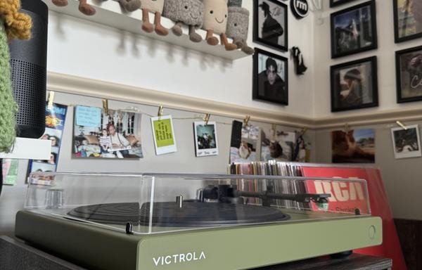 Victrola Banner