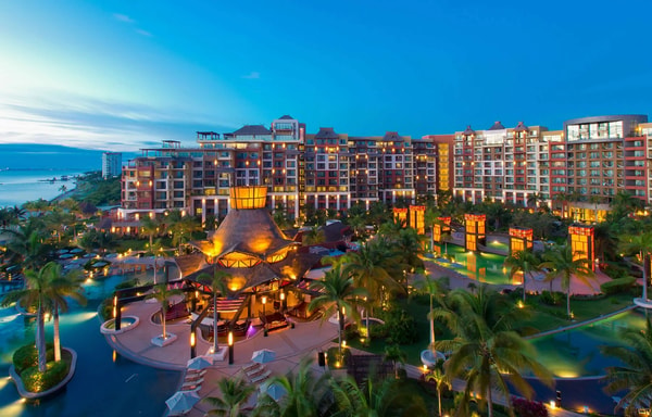 Villa del Palmar Cancun Banner