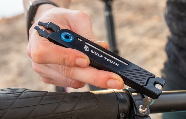 Wolf Tooth Components Banner