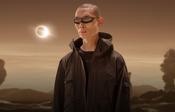 Oakley Banner