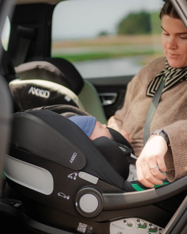 Die Reise beginnt mit Axkid