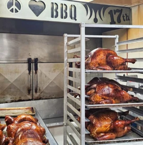 17th Street BBQ Review