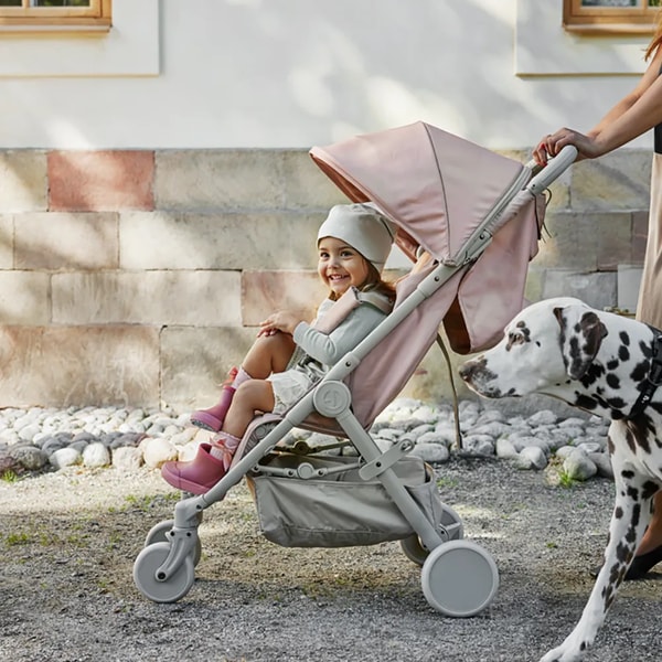 Pyret & Sn&auml;ckan Elodie Details Mondo klapvogn Anmeldelse