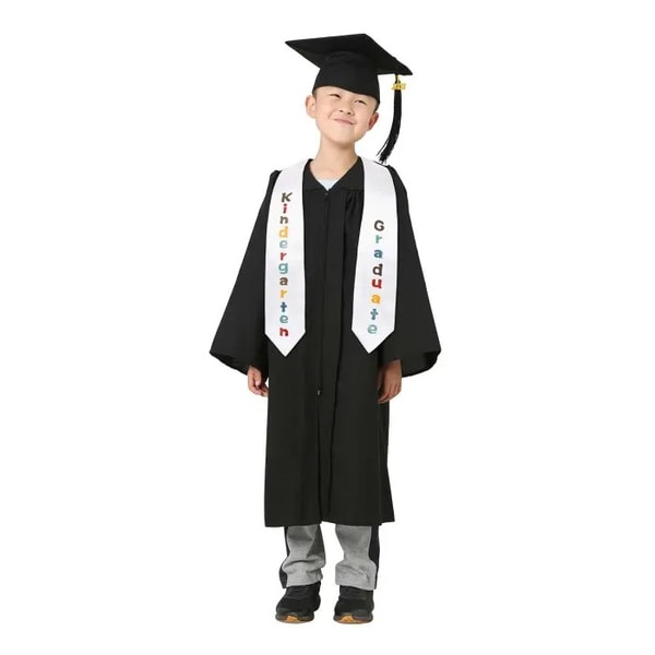 GraduatePro Review: GraduatePro Preschool/Kindergarten Graduation Matte Package Reviews