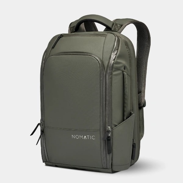 NOMATIC Review 2025 → Functional Bags for Travel Photography