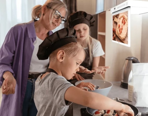 SYLVOX Review: SYLVOX 15.6" Smart Under Cabinet TV for Kitchen Reviews