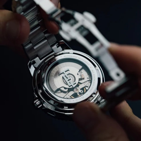 Thomas Earnshaw Watches Review