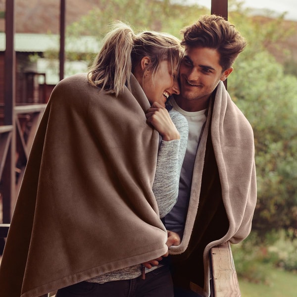 ActionHeat 7V Battery Heated Plush Throw Blanket Review