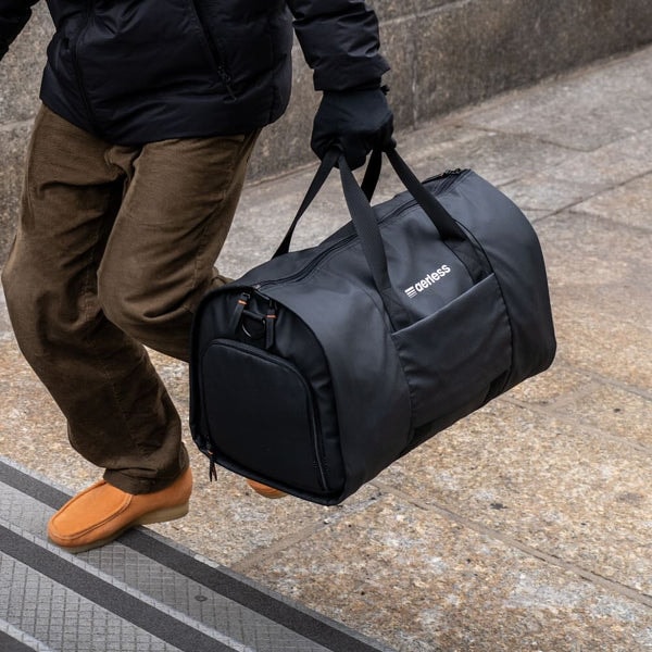 How Aerless Enhances Travel Packing