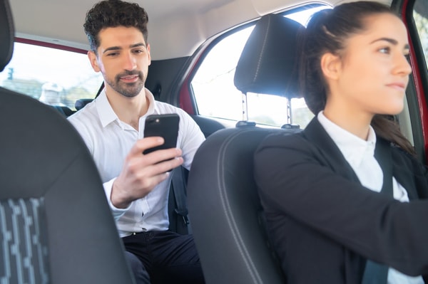 Airport Taxis 8 Seater Minibus Review