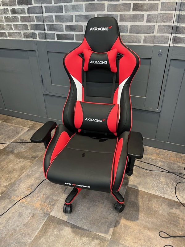 AKRacingについて