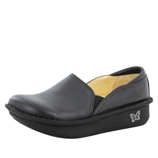 Alegria vs Sanita Nursing Shoes Comparison