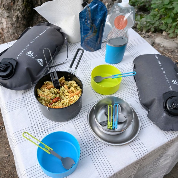 Alpinistas Review