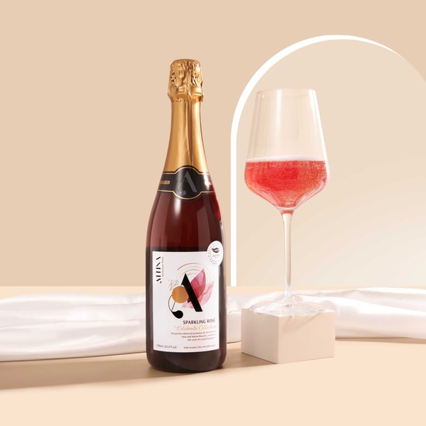 Altina Drinks Sparkling Ros&eacute; Review