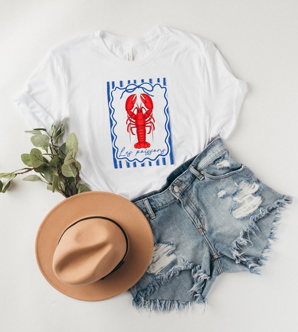 Amber Christi Design Le Poissons Coastal Lobster Graphic Tee Review