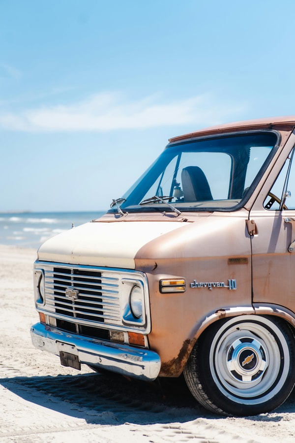 America Car Rental Chevrolet Van Express 12 Pax Review