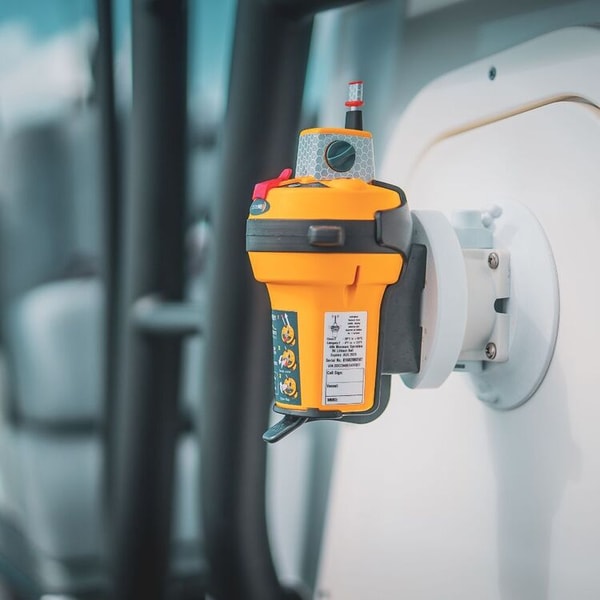 Anaconda Ocean Signal RescueME EPIRB1 Yellow Review