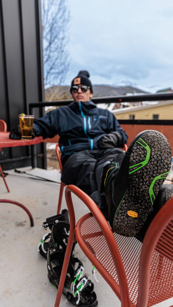 Apex Antero VS Carbon Review