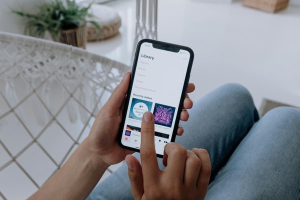 About &lrm;Apple Music