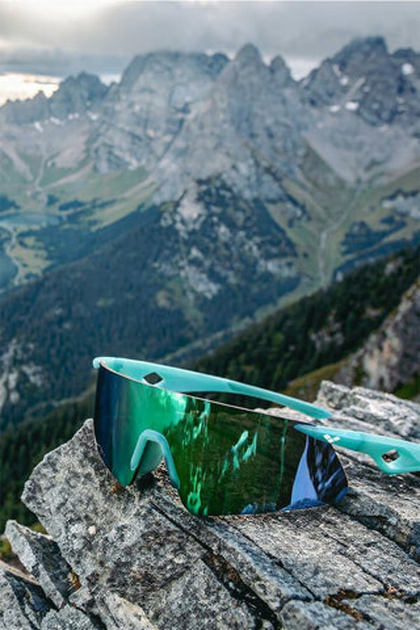 Overview di Arena Eyewear