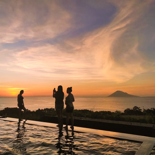 About Aryaduta Hotel 