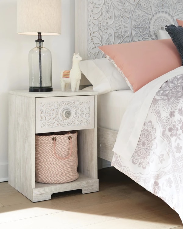 Ashley Furniture Paxberry 20" 1 Drawer Nightstand Review