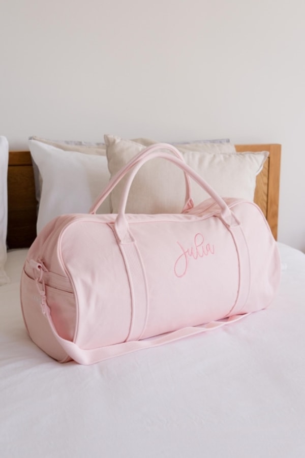 Le Rose Stories Aspen Personalised Duffle Bag Reviews