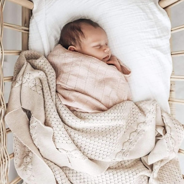 Aster & Oak Oatmeal Knit Heirloom Blanket Review