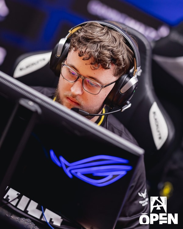 About ASUS ROG
