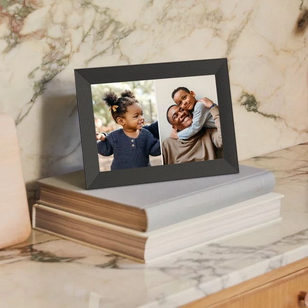 Aura Frames Carver 10" HD Frame Review