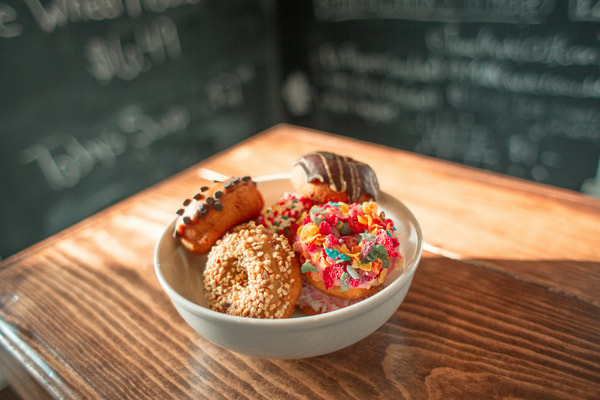 Bakery Wholesalers: Freshness at Scale