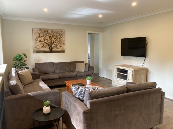 Banksia Park Deluxe Family Chalet Review