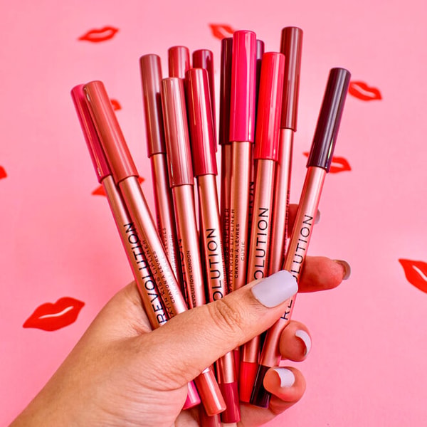 Beauty Outlet Revolution Satin Kiss Lipliner Review