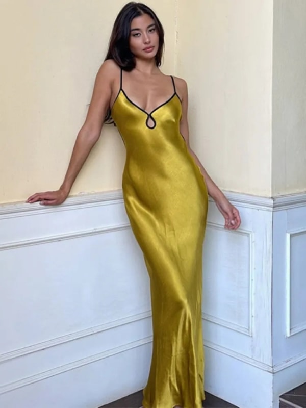 Bella Chix Backless Maxi Dress Reviews