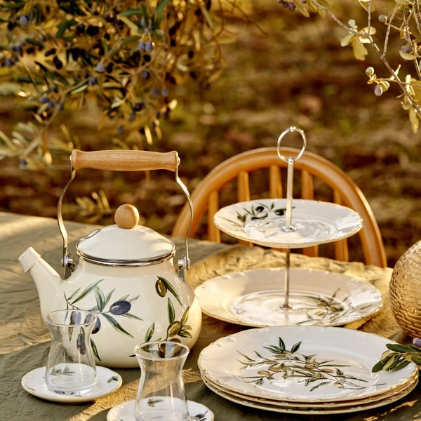 Bella Maison Olive Enamel Teapot Review