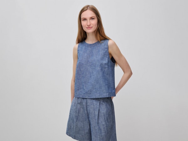 Benetton Blusa con bottoni sulla schiena Recensione
