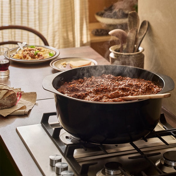 Bessemer Black Casserole 37cm Review